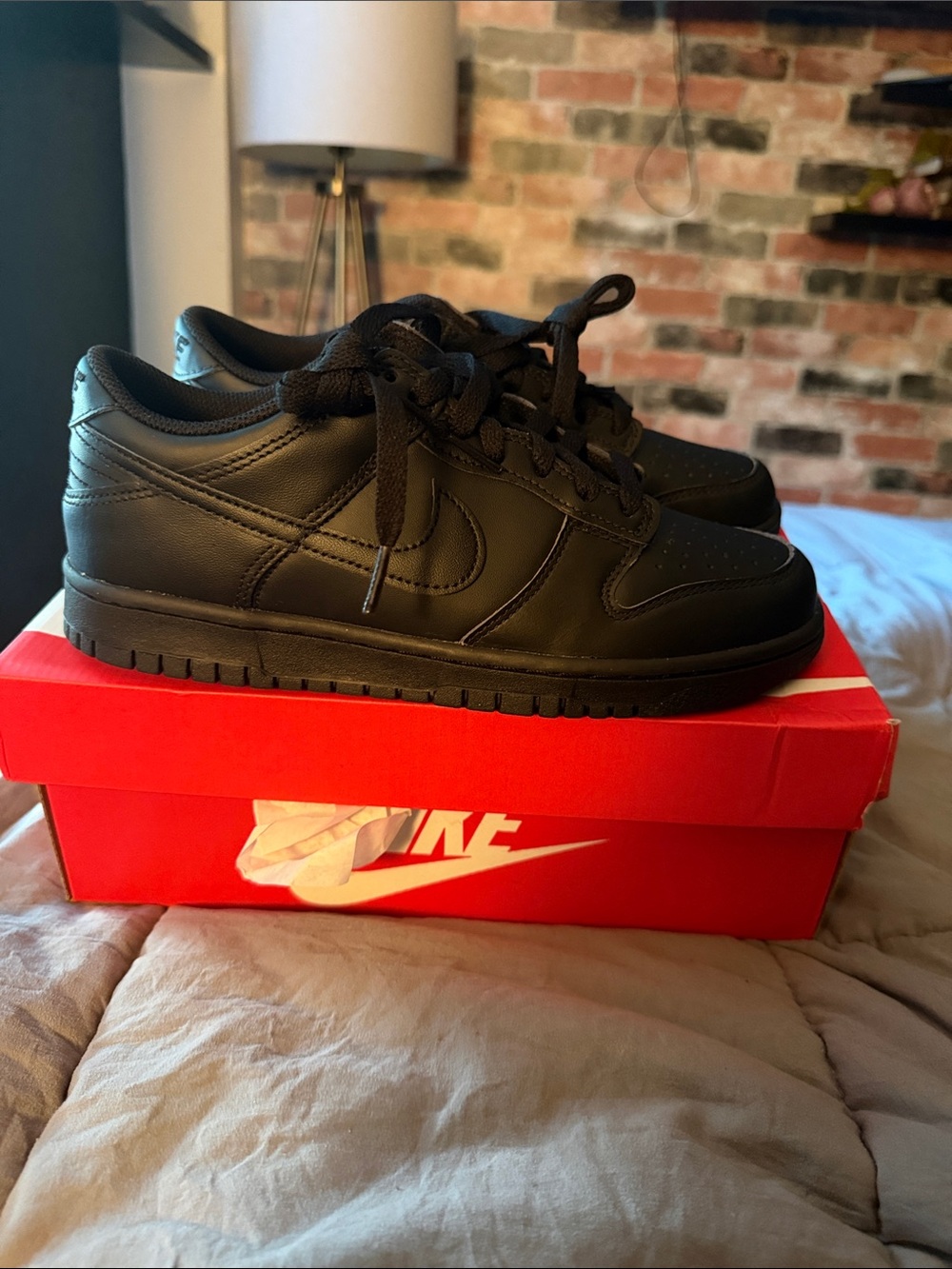 Nike dunks low GS Black Low-Top Leather Sneakers